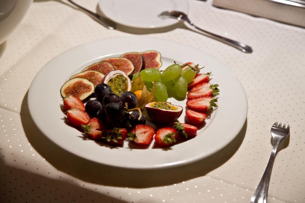 Restaurant-Hotel Maien レラハ エクステリア 写真