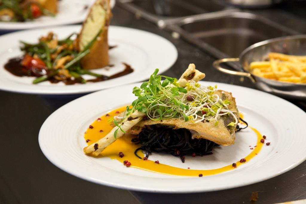Restaurant-Hotel Maien レラハ エクステリア 写真